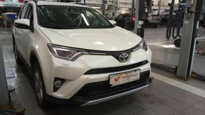 Toyota RAV4 IV (XA40) Рестайлинг с пробегом 2017 года, цена 2 140 000 рублей, 134603 км, внедорожник, Автокод Объявления