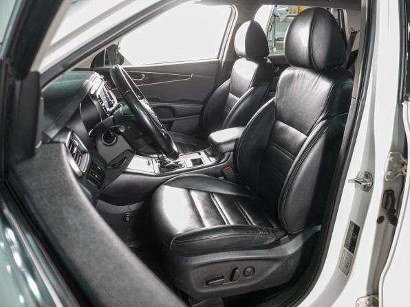 Kia Sorento III Prime Рестайлинг с пробегом 2018 года, цена 3 219 000 рублей, 99331 км, внедорожник, Автокод Объявления