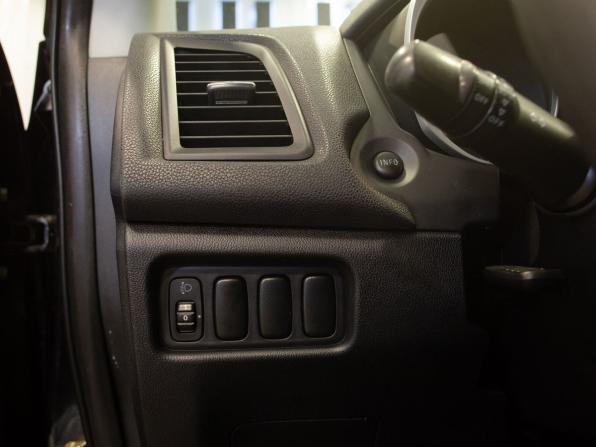 Mitsubishi ASX I с пробегом 2010 года, цена 885 000 рублей, 235590 км, внедорожник, Автокод Объявления