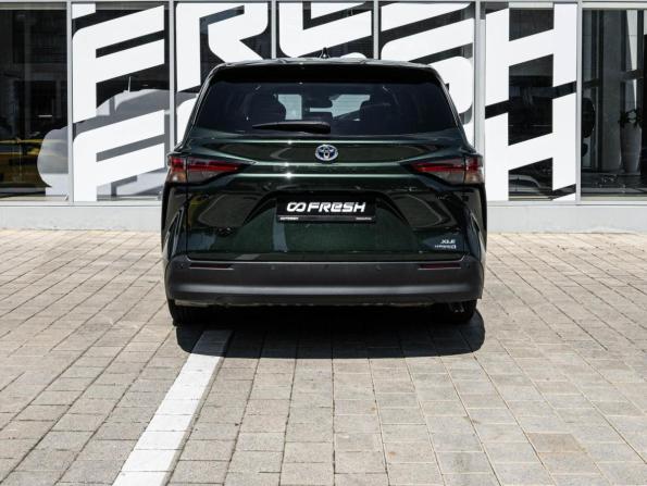 Toyota Sienna IV с пробегом 2021 года, цена 4 270 000 рублей, 91223 км, минивэн, Автокод Объявления