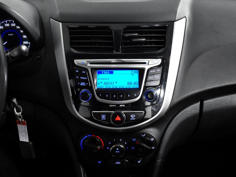 Hyundai Solaris I Санкт-Петербург  - изображение 15