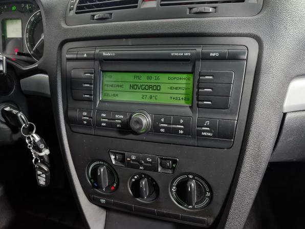 Skoda Octavia II (A5) с пробегом 2007 года, цена 373 000 рублей, 367087 км, лифтбек, Автокод Объявления