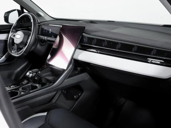 Geely Atlas II с пробегом 2024 года, цена 2 990 990 рублей, 45000 км, внедорожник, Автокод Объявления