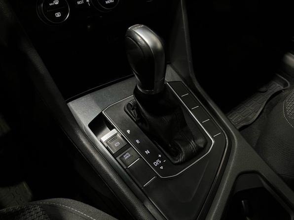 Volkswagen Tiguan II с пробегом 2017 года, цена 1 625 000 рублей, 258869 км, внедорожник, Автокод Объявления