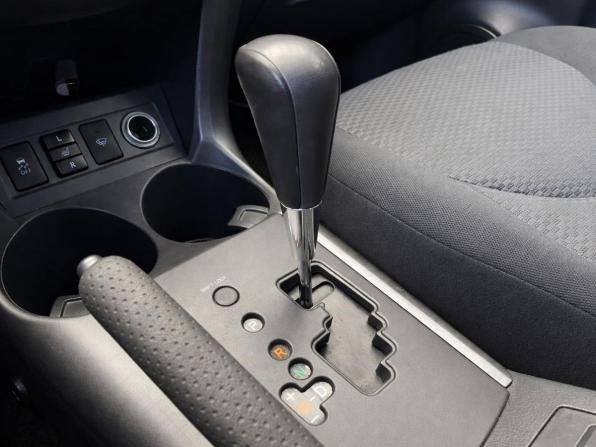 Toyota RAV4 III (XA30) Рестайлинг с пробегом 2011 года, цена 1 297 000 рублей, 204630 км, внедорожник, Автокод Объявления
