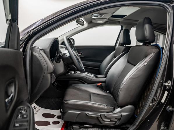 Honda Vezel I Рестайлинг с пробегом 2022 года, цена 1 880 000 рублей, 60270 км, внедорожник, Автокод Объявления