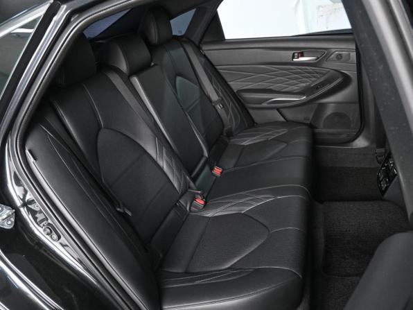 Toyota Avalon V с пробегом 2022 года, цена 3 699 000 рублей, 120571 км, седан, Автокод Объявления
