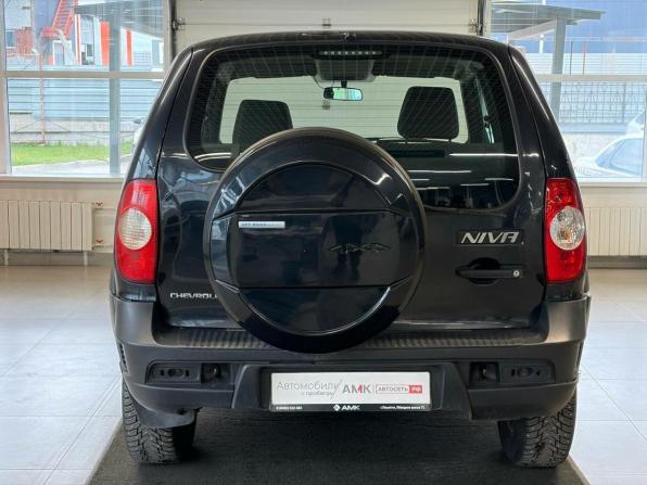 Chevrolet Niva I Рестайлинг с пробегом 2018 года, цена 457 100 рублей, 240000 км, внедорожник, Автокод Объявления
