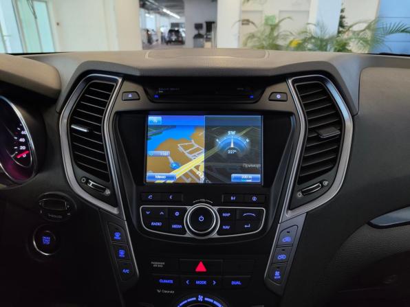 Hyundai Santa Fe III с пробегом 2013 года, цена 2 290 000 рублей, 52455 км, внедорожник, Автокод Объявления