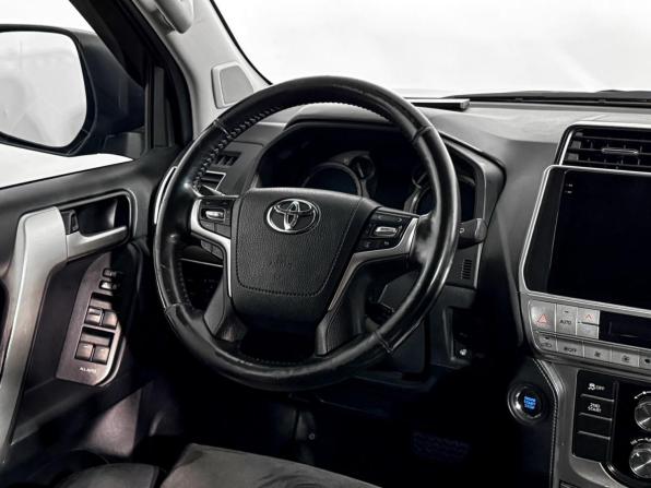 Toyota Land Cruiser Prado 150 Series Рестайлинг 2 с пробегом 2018 года, цена 6 350 000 рублей, 181472 км, внедорожник, Автокод Объявления