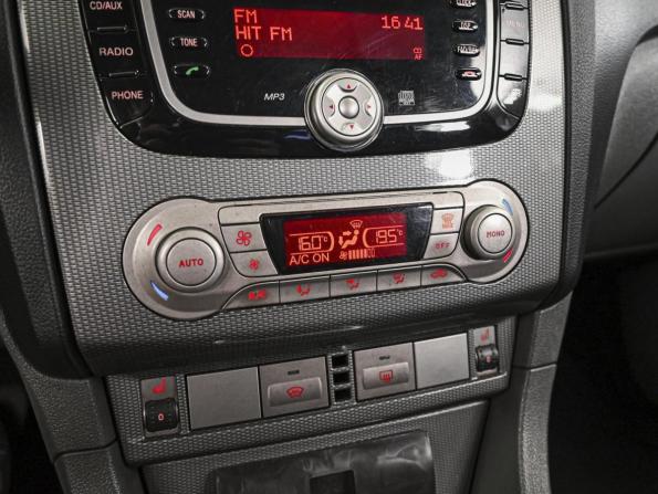 Ford Focus II Рестайлинг с пробегом 2009 года, цена 749 000 рублей, 193406 км, седан, Автокод Объявления