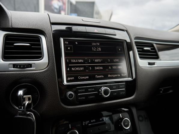 Volkswagen Touareg II с пробегом 2011 года, цена 1 670 000 рублей, 402349 км, внедорожник, Автокод Объявления