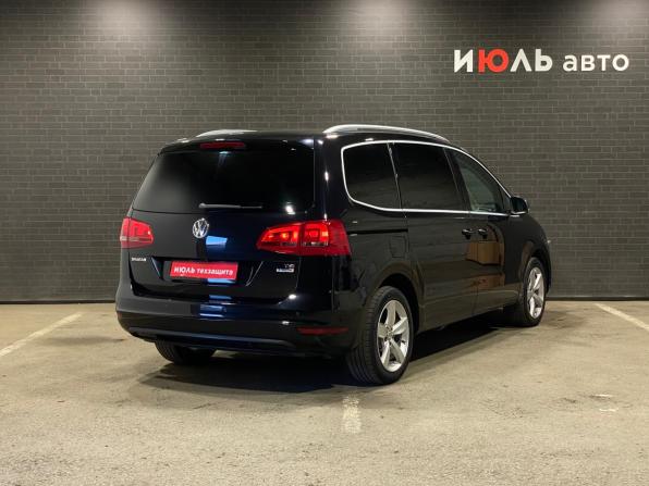 Volkswagen Sharan II с пробегом 2014 года, цена 1 515 000 рублей, 125497 км, минивэн, Автокод Объявления