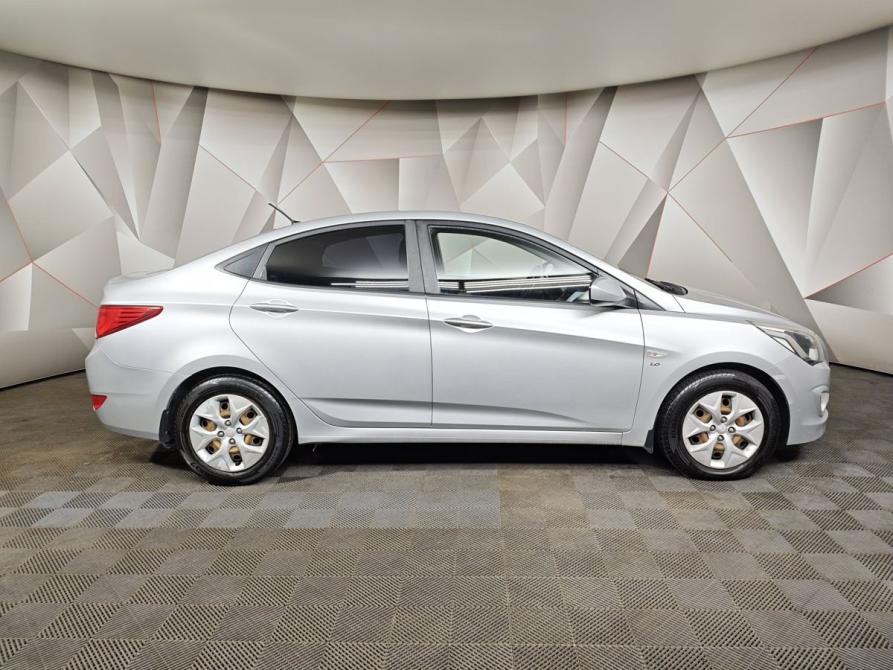 Hyundai Solaris I Рестайлинг Москва  - изображение 6