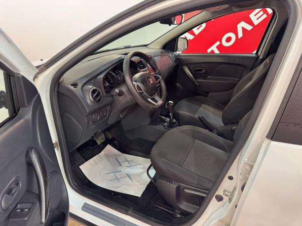 Renault Sandero II Рестайлинг с пробегом 2019 года, цена 1 050 000 рублей, 99028 км, хэтчбек, Автокод Объявления