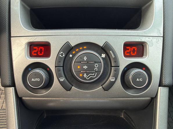 Peugeot 308 I с пробегом 2009 года, цена 345 000 рублей, 179648 км, хэтчбек, Автокод Объявления