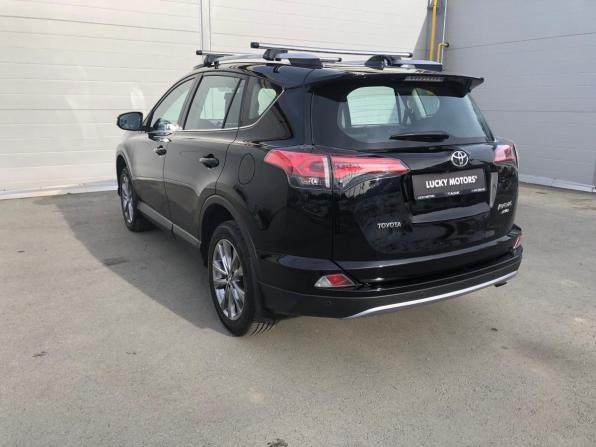 Toyota RAV4 IV (XA40) Рестайлинг с пробегом 2018 года, цена 2 497 000 рублей, 196003 км, внедорожник, Автокод Объявления