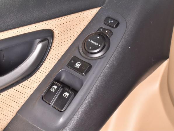 Hyundai H-1 II Рестайлинг 2 с пробегом 2018 года, цена 2 640 000 рублей, 110832 км, минивэн, Автокод Объявления