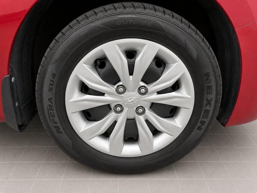 Hyundai Solaris II Москва  - изображение 15