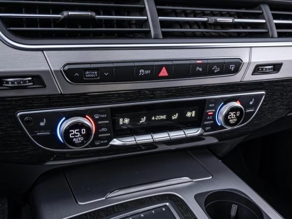 Audi Q7 II (4M) с пробегом 2015 года, цена 3 950 000 рублей, 198445 км, внедорожник, Автокод Объявления