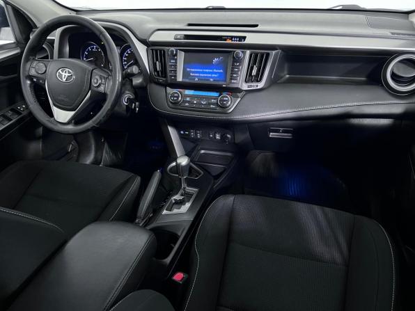 Toyota RAV4 IV (XA40) Рестайлинг с пробегом 2017 года, цена 1 980 000 рублей, 156867 км, внедорожник, Автокод Объявления