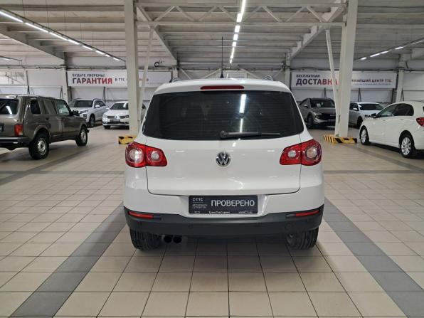 Volkswagen Tiguan I с пробегом 2010 года, цена 980 000 рублей, 250214 км, внедорожник, Автокод Объявления