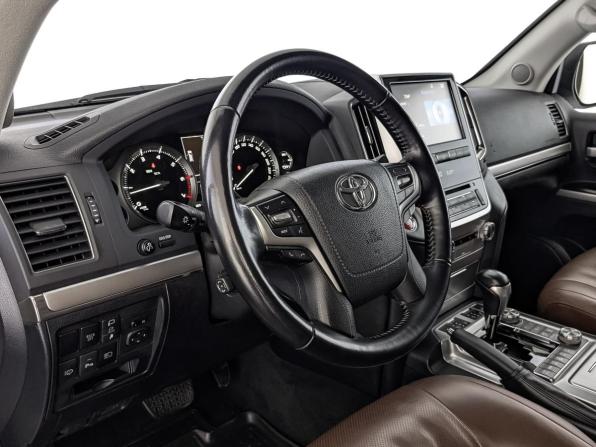 Toyota Land Cruiser 200 Series Рестайлинг 2 с пробегом 2020 года, цена 8 700 000 рублей, 91955 км, внедорожник, Автокод Объявления