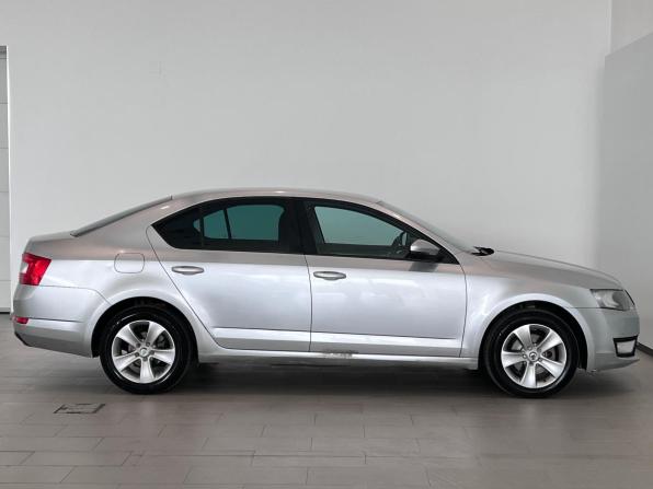 Skoda Octavia III (A7) с пробегом 2015 года, цена 1 145 000 рублей, 233288 км, лифтбек, Автокод Объявления