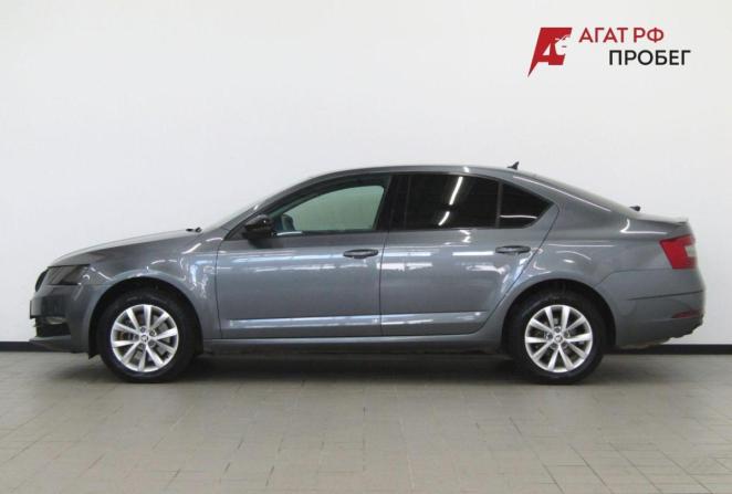 Skoda Octavia III (A7) Рестайлинг с пробегом 2018 года, цена 1 678 000 рублей, 161346 км, лифтбек, Автокод Объявления