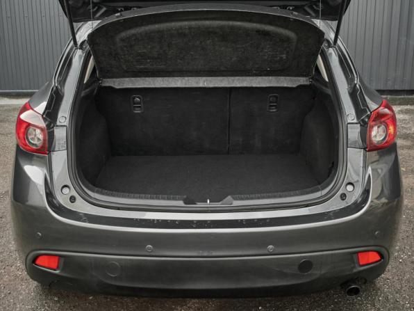 Mazda 3 III (BM) с пробегом 2014 года, цена 970 000 рублей, 189199 км, хэтчбек, Автокод Объявления