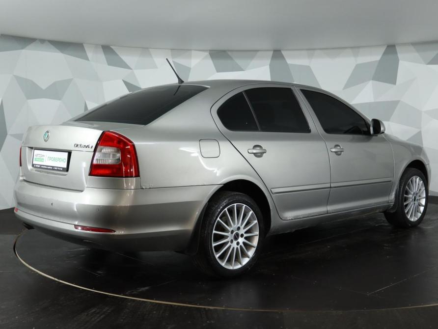 Skoda Octavia II (A5) Рестайлинг Москва  - изображение 5