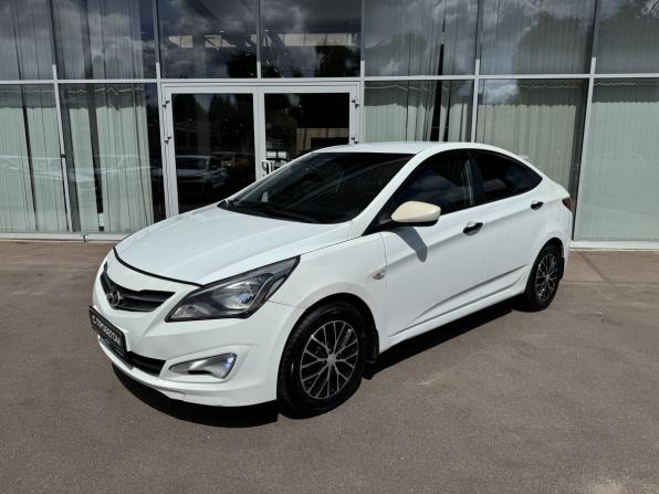 Hyundai Solaris I Рестайлинг с пробегом 2015 года, цена 880 000 рублей, 210111 км, седан, Автокод Объявления