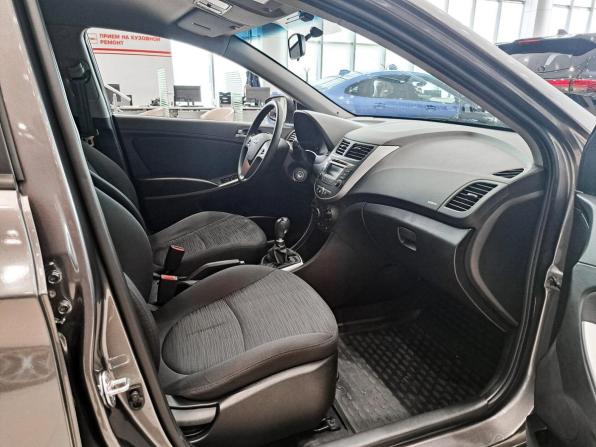 Hyundai Solaris I Рестайлинг с пробегом 2016 года, цена 900 000 рублей, 102269 км, седан, Автокод Объявления
