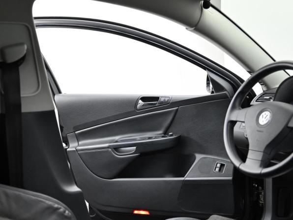 Volkswagen Passat B6 с пробегом 2007 года, цена 499 000 рублей, 229000 км, универсал, Автокод Объявления