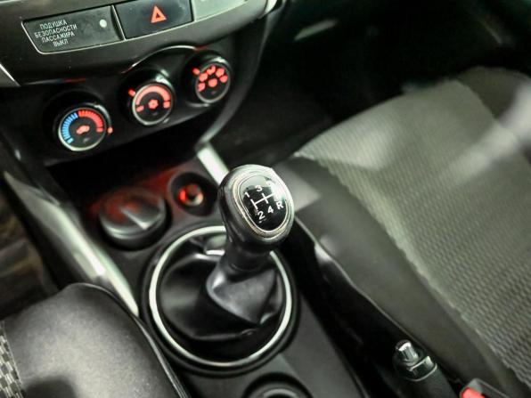 Mitsubishi ASX I Рестайлинг с пробегом 2013 года, цена 975 000 рублей, 315882 км, внедорожник, Автокод Объявления
