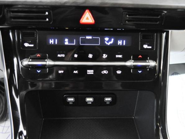 Kia Carnival IV с пробегом 2021 года, цена 2 907 900 рублей, 150051 км, минивэн, Автокод Объявления