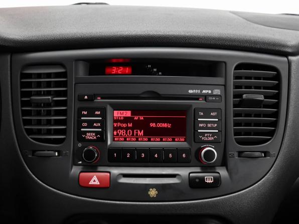 Kia Rio II Рестайлинг с пробегом 2011 года, цена 649 000 рублей, 216461 км, хэтчбек, Автокод Объявления
