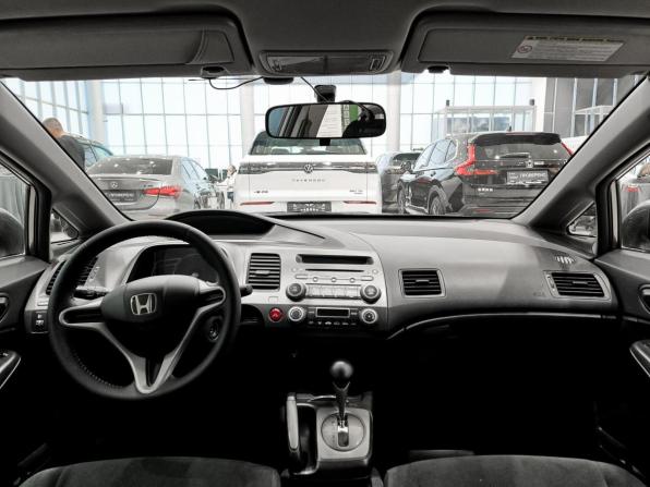 Honda Civic VIII Рестайлинг с пробегом 2009 года, цена 890 000 рублей, 210000 км, седан, Автокод Объявления