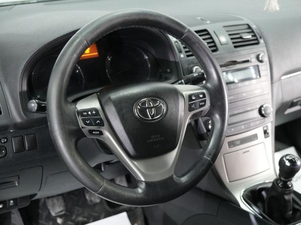 Toyota Avensis III с пробегом 2009 года, цена 920 000 рублей, 203680 км, седан, Автокод Объявления