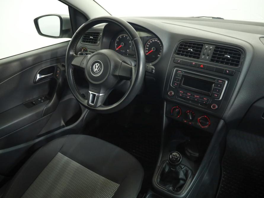 Volkswagen Polo V Санкт-Петербург  - изображение 9