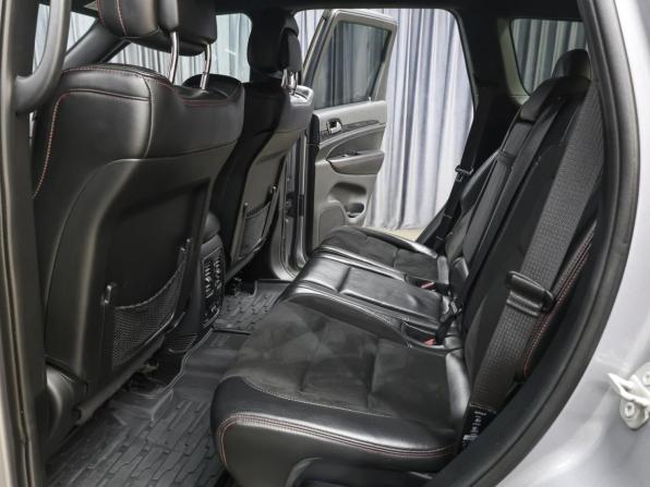 Jeep Grand Cherokee IV (WK2) Рестайлинг с пробегом 2018 года, цена 3 549 000 рублей, 145000 км, внедорожник, Автокод Объявления