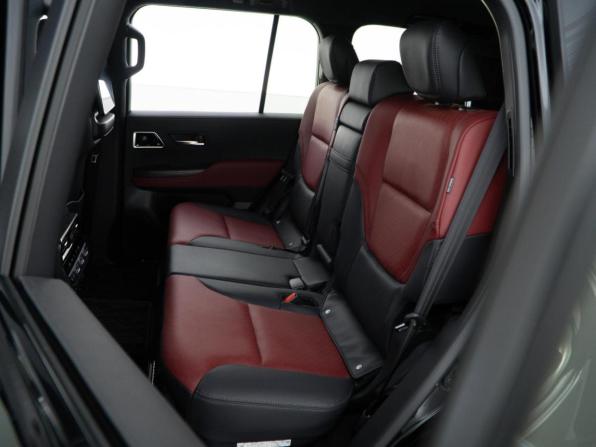 Toyota Land Cruiser 300 Series с пробегом 2025 года, цена 14 649 999 рублей, 13 км, внедорожник, Автокод Объявления