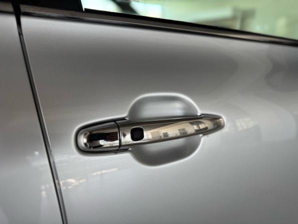 Toyota Highlander II (XU40) Рестайлинг с пробегом 2012 года, цена 1 799 000 рублей, 213558 км, внедорожник, Автокод Объявления