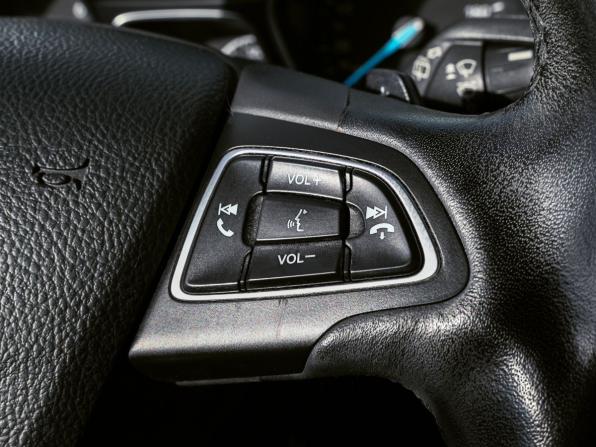Ford Kuga II Рестайлинг с пробегом 2017 года, цена 1 439 000 рублей, 193750 км, внедорожник, Автокод Объявления