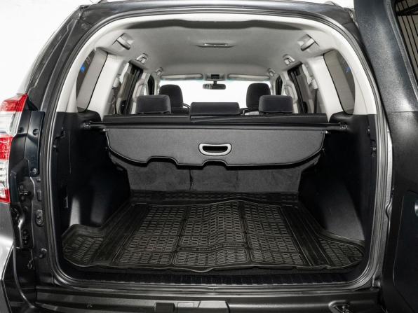 Toyota Land Cruiser Prado 150 Series Рестайлинг 1 с пробегом 2016 года, цена 4 300 000 рублей, 158940 км, внедорожник, Автокод Объявления