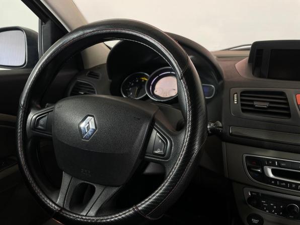 Renault Megane III с пробегом 2009 года, цена 750 000 рублей, 133516 км, хэтчбек, Автокод Объявления