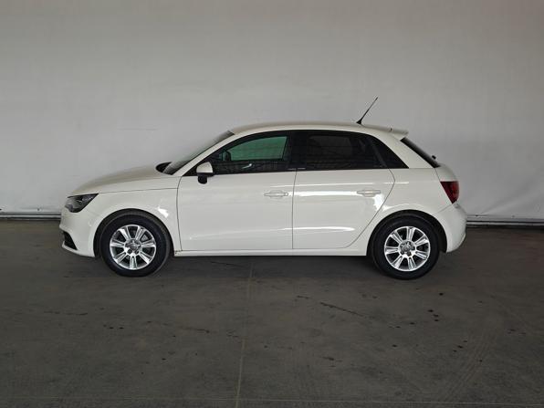 Audi A1 I (8X) с пробегом 2013 года, цена 795 000 рублей, 169713 км, хэтчбек, Автокод Объявления