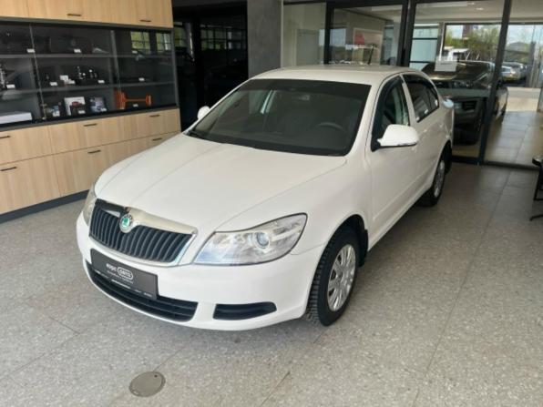 Skoda Octavia II (A5) Рестайлинг с пробегом 2013 года, цена 623 100 рублей, 192154 км, лифтбек, Автокод Объявления