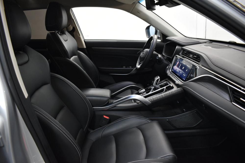 Geely Atlas Pro Москва  - изображение 14