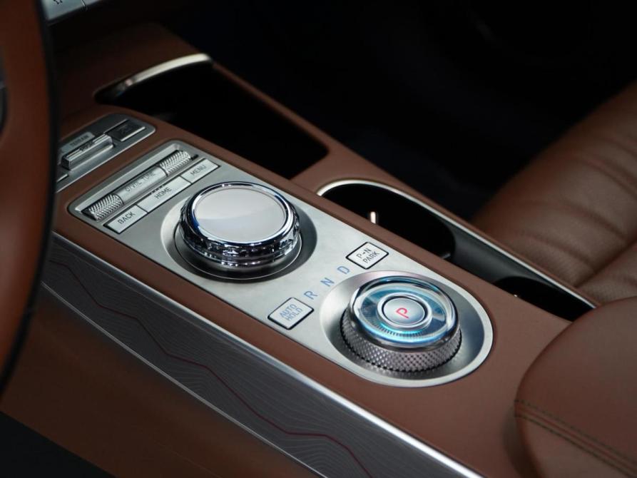 Genesis GV70 I Москва  - изображение 15